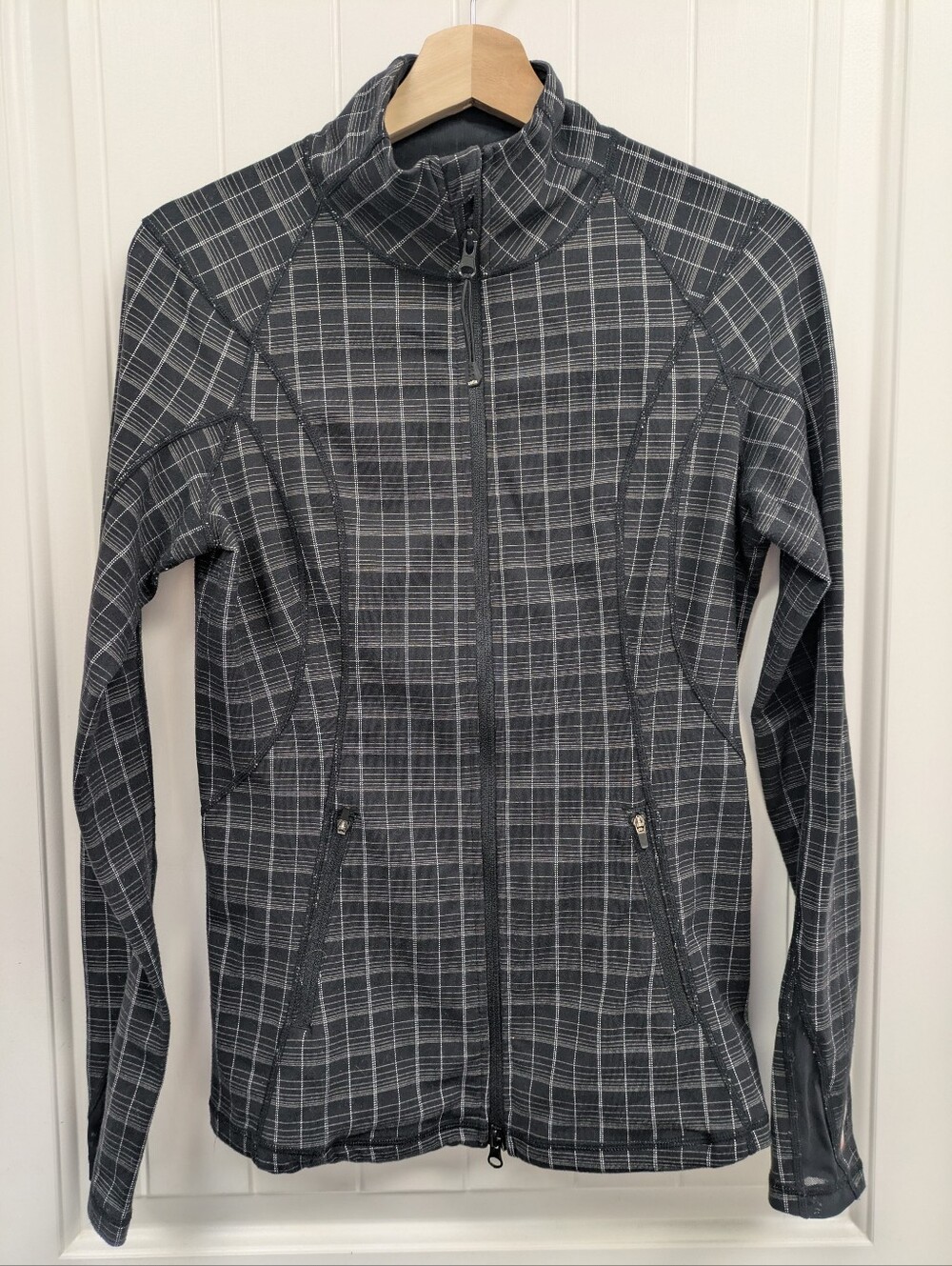 Zella Women’s Gray Plaid Zip-Up Jacket